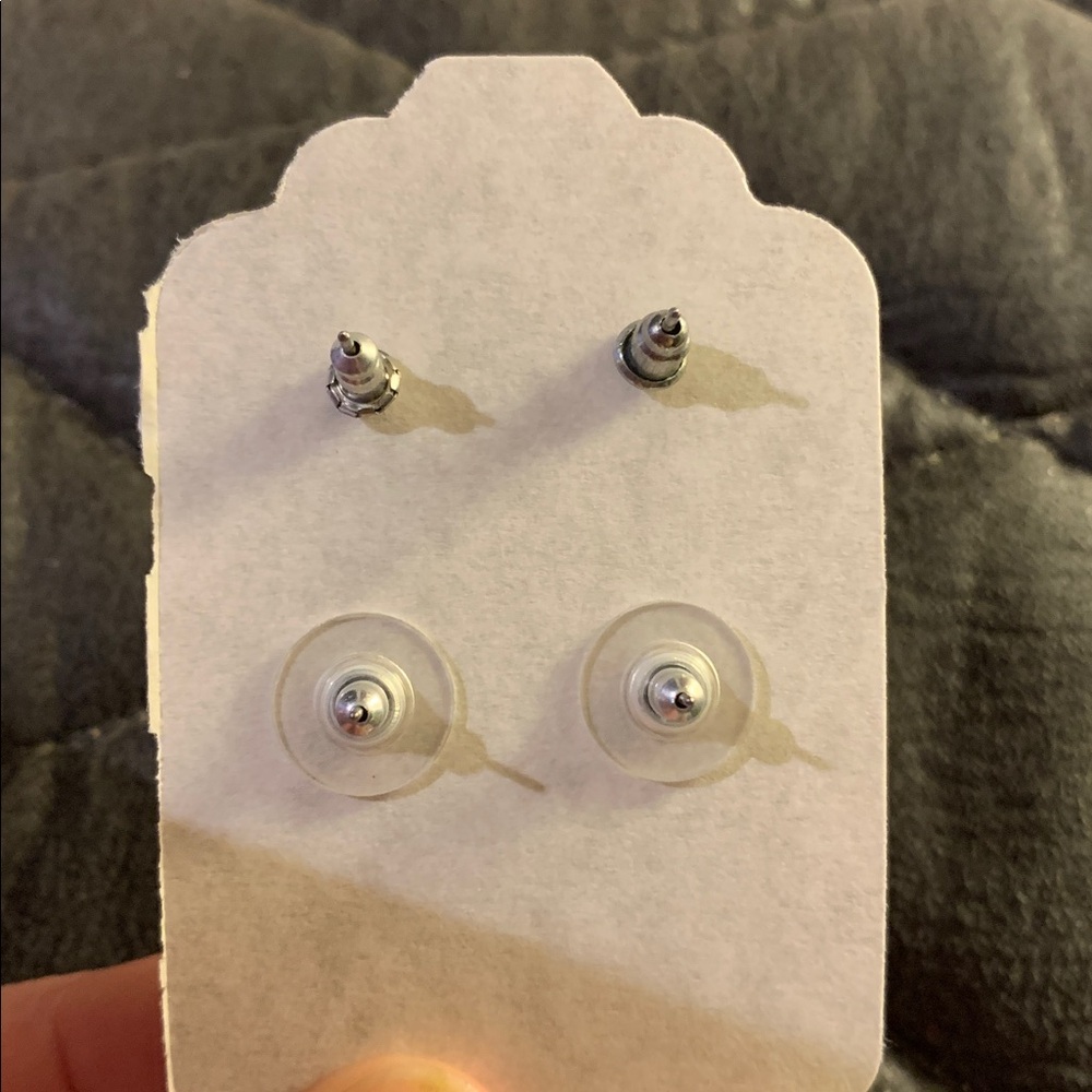 Set of 2 Simple butterflies and crystal flowers earrings w stainless posts - Picture 3 of 3